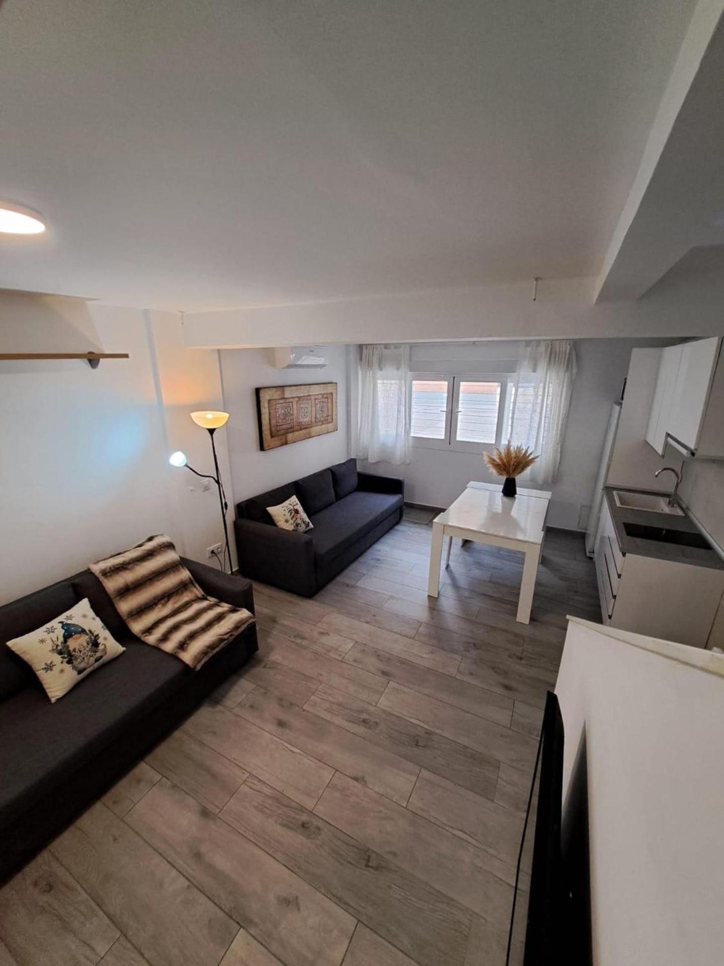 Cozy Apartment Up To 6 Persons 3 Min To Metro Madrid Exterior foto