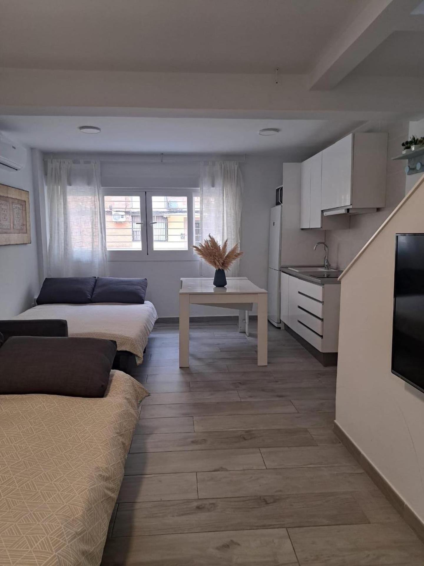 Cozy Apartment Up To 6 Persons 3 Min To Metro Madrid Exterior foto